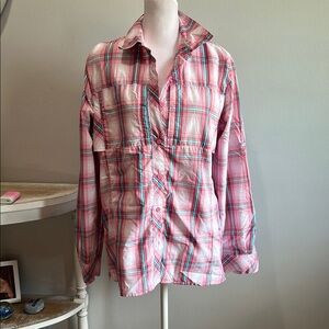[Bass Pro] Plaid Button-Up Shirt in pink and blue - Size Medium